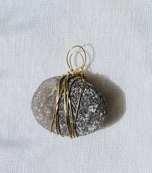 Grounding beauty, sensory calm