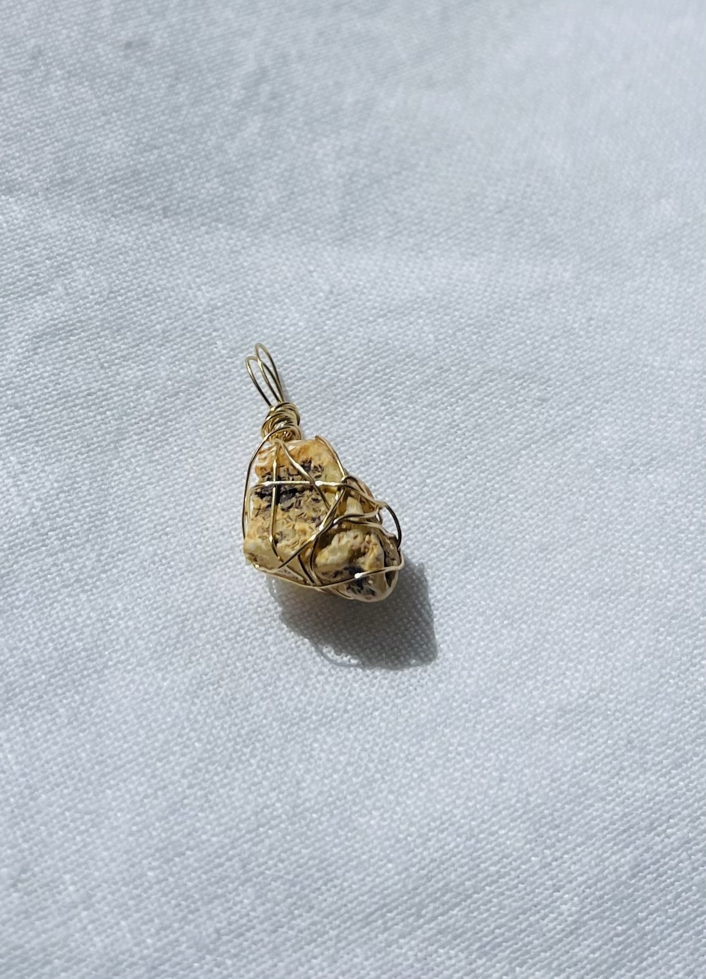 Lemon Mystery Geode Pendant – A Treasure of Intriguing Beauty
