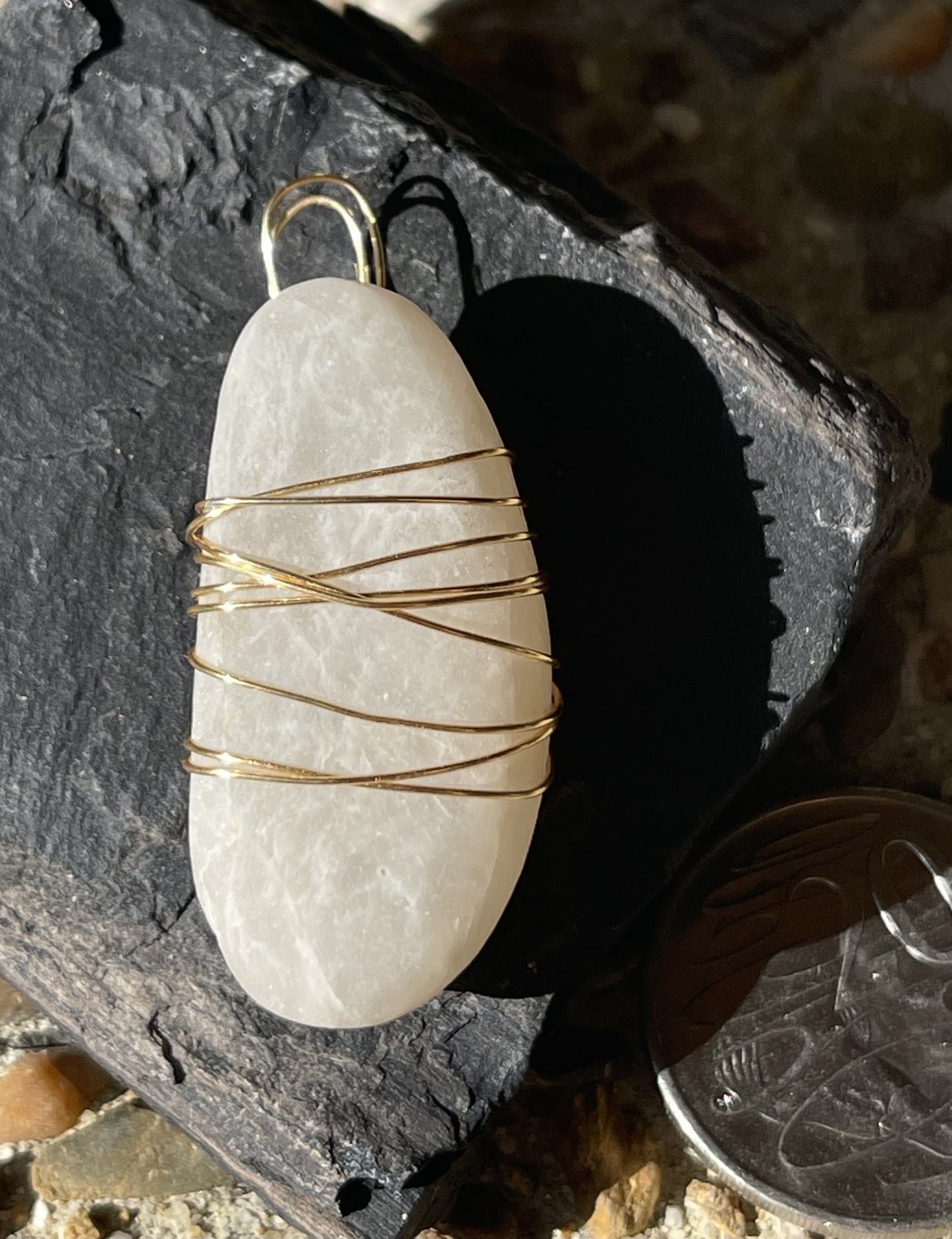Light Grey Marked Pendant – Subtle Elegance in Every Detail
