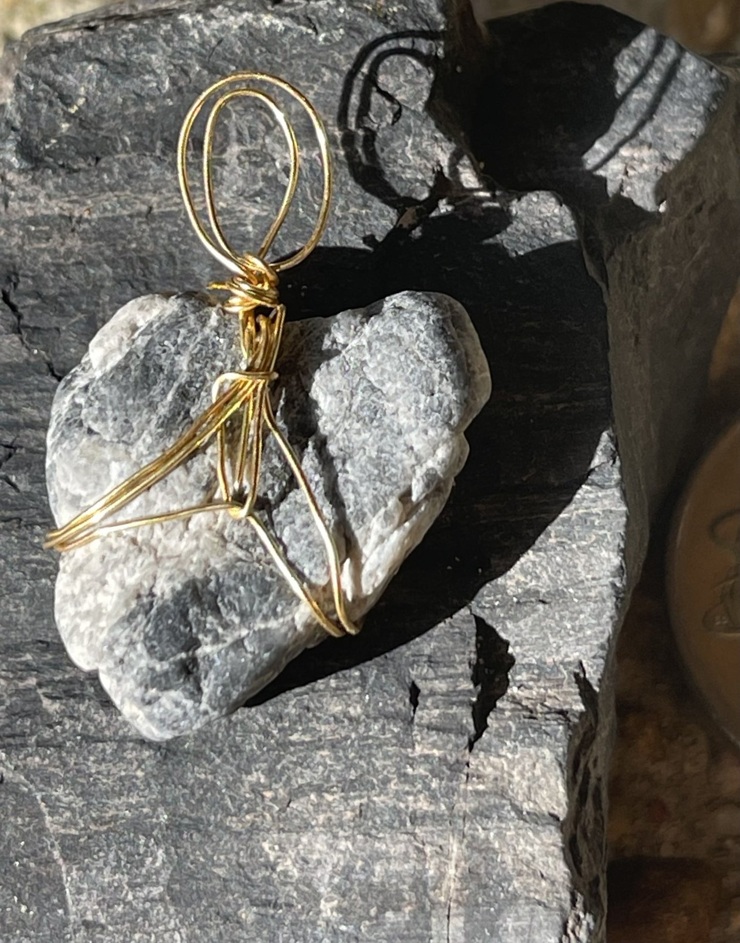 Navy - Light Grey Love-heart Wise Rock