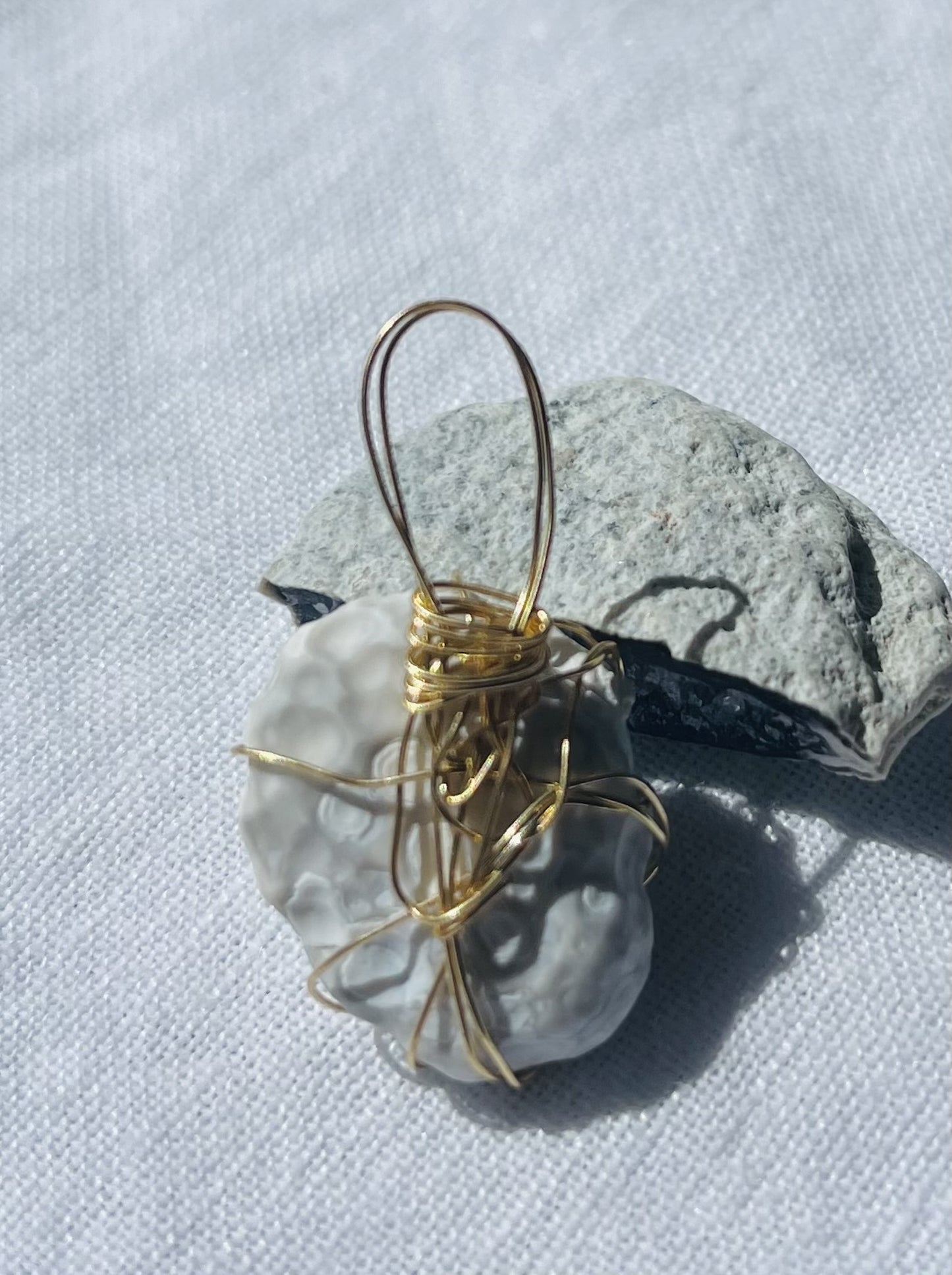 Mini Planet Pendant – A Cosmic Wonder