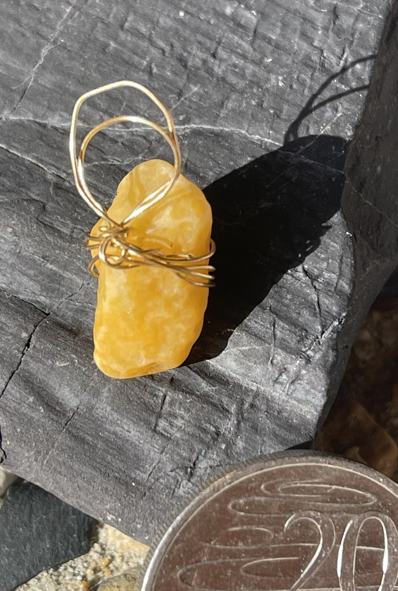 Mustard Golden Pendant – A Warm Glow of Nature