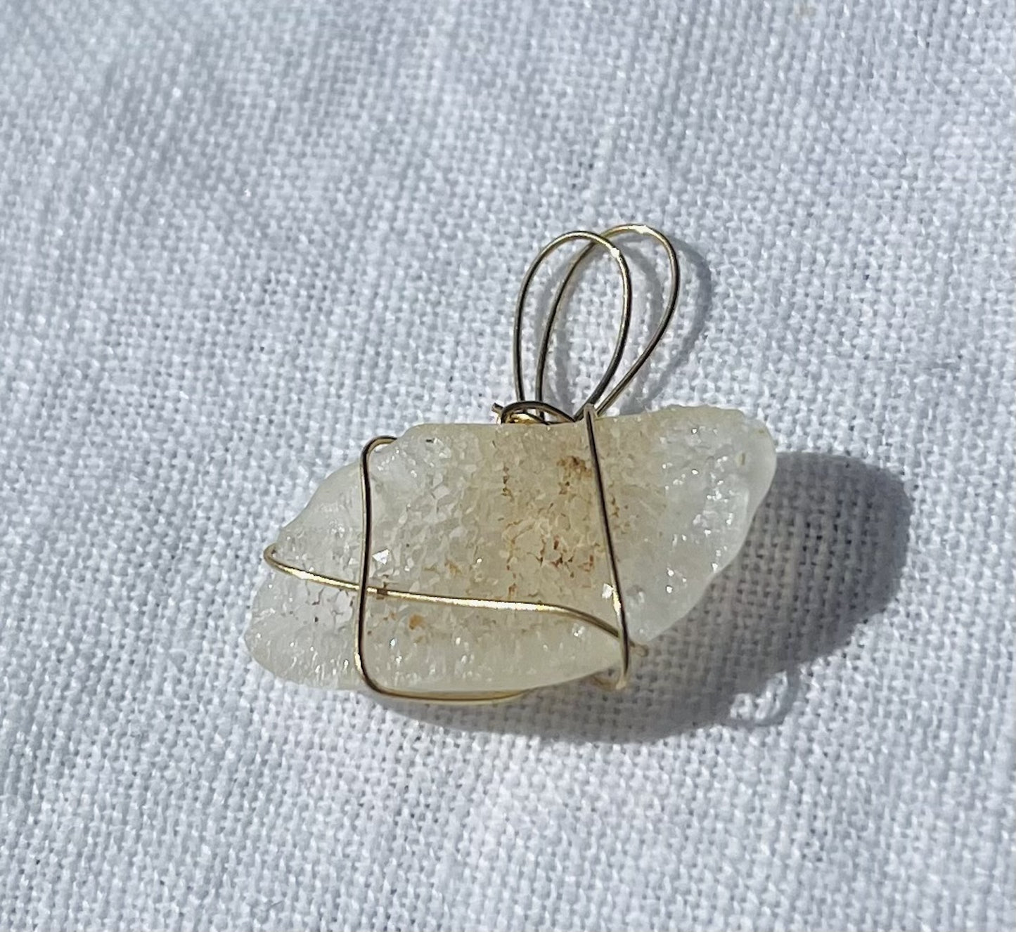 Translucent Crystal Sparkle Pendant – A Bright Masterpiece