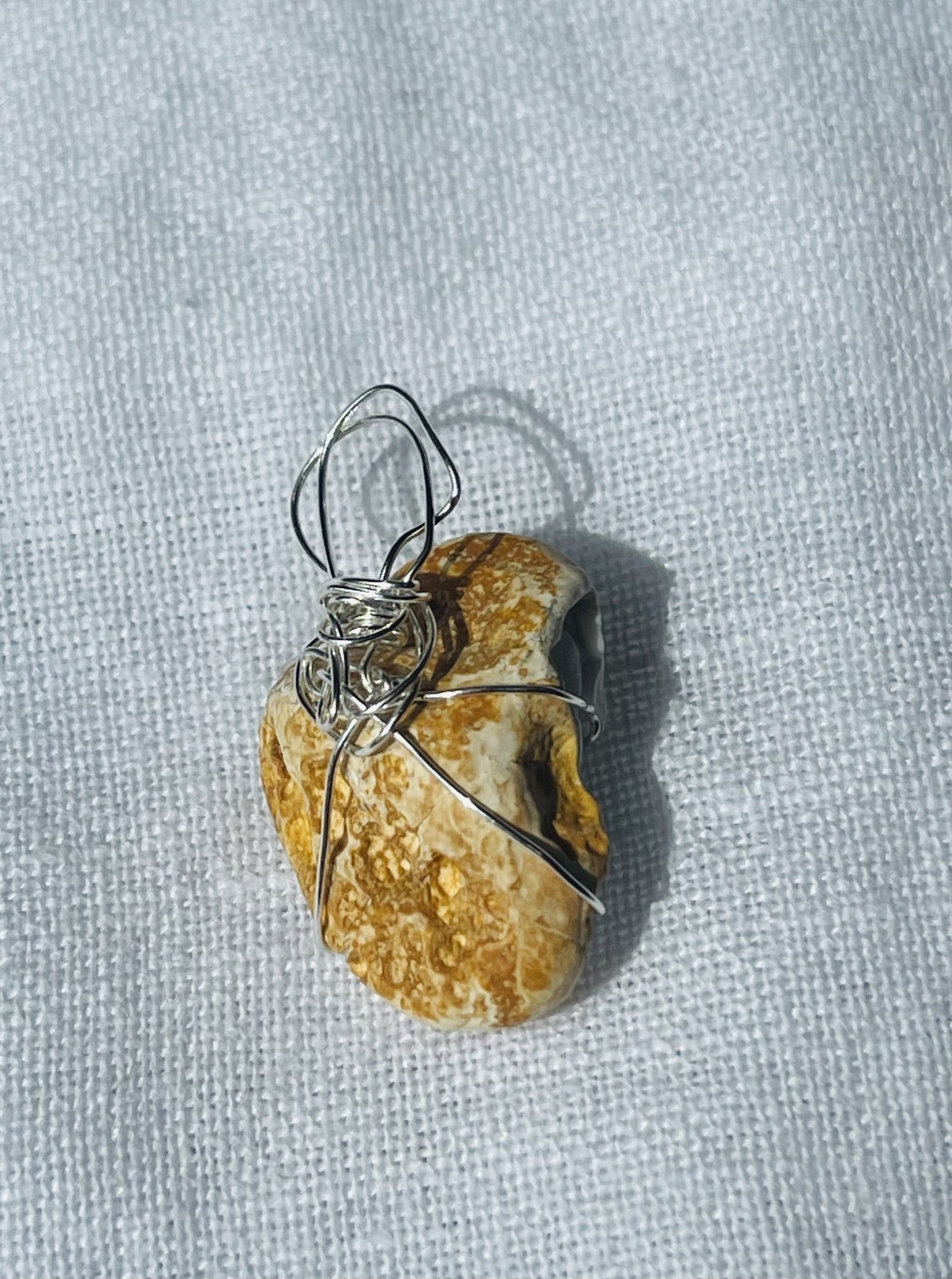 Golden Geode Pendant – Subtle Sparkle and Warmth